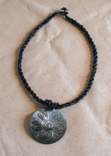 Flower Shell Necklace - Natural Artist